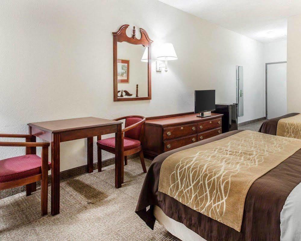 Quality Inn Surfside Beach Buitenkant foto